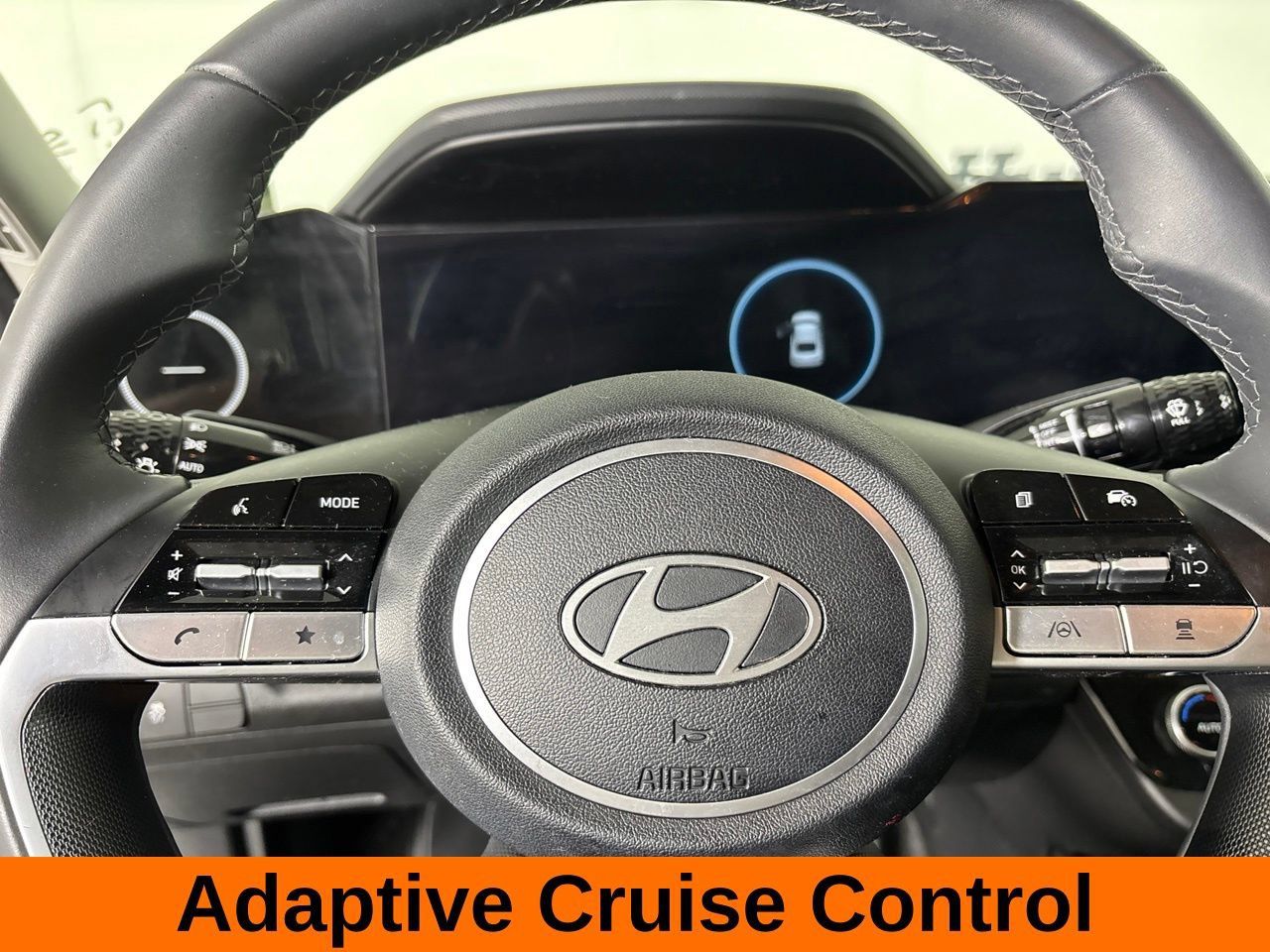 Used 2025 Hyundai Elantra SEL FWD image 16