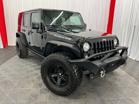 Used 2018 Jeep Wrangler Unlimited Rubicon w/ Dual Top Group AWD/4WD image 1
