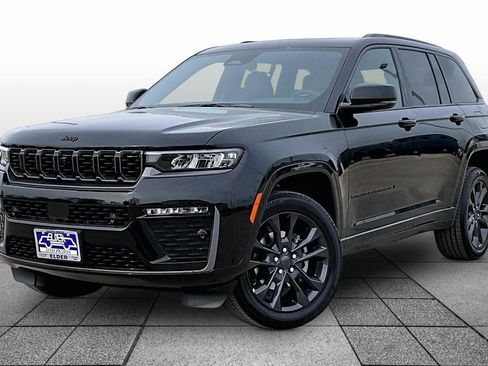 New 2026 Jeep Grand Cherokee Limited AWD/4WD image 2