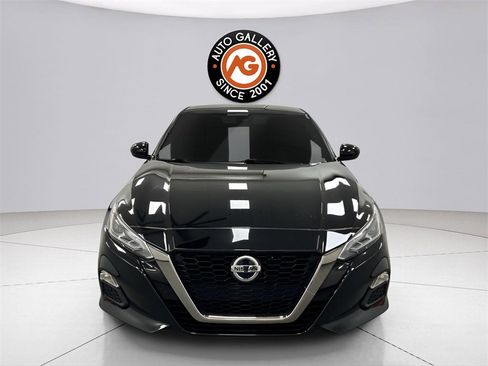 Used 2021 Nissan Altima 2.5 SR image 2