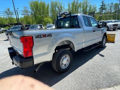 Used 2021 Ford F250 XL w/ Power Equipment Group AWD/4WD image 6