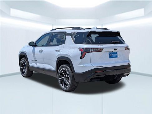 New 2026 Chevrolet Equinox RS w/ Convenience Package III FWD image 4