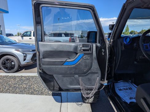 Used 2016 Jeep Wrangler Unlimited Sport w/ Quick Order Package 24S AWD/4WD image 10