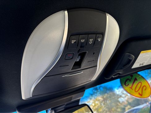 Used 2015 INFINITI Q70 3.7 w/ Sport Package image 34