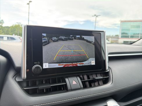 Certified 2025 Toyota RAV4 XLE FWD image 7