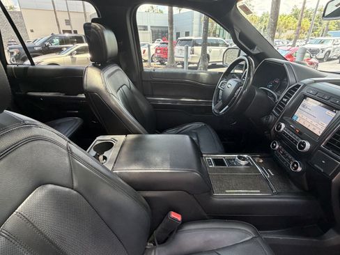 Used 2018 Ford Expedition Limited w/ Equipment Group 301A RWD image 47