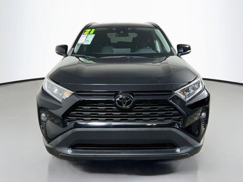 Used 2021 Toyota RAV4 XLE FWD image 11