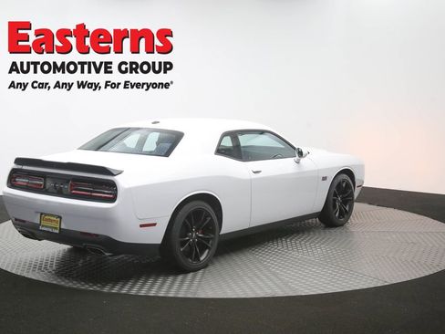 Used 2018 Dodge Challenger R/T w/ Blacktop Package RWD image 38