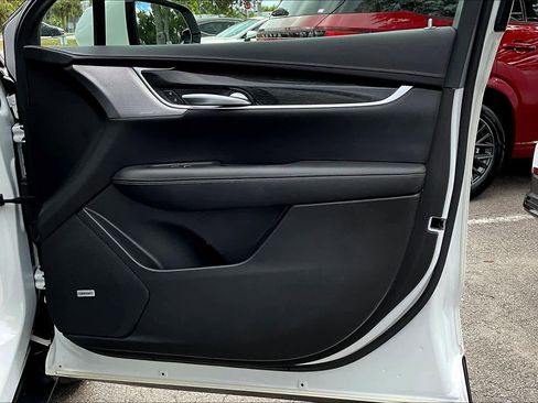 Used 2021 Cadillac XT5 Premium Luxury image 25