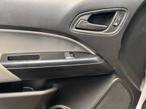 Used 2020 Chevrolet Colorado W/T image 12