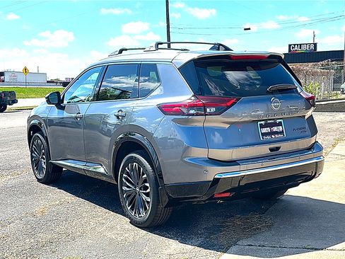 New 2026 Nissan Rogue Platinum AWD/4WD image 6