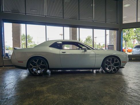 Used 2019 Dodge Challenger SXT w/ Blacktop Package RWD image 2