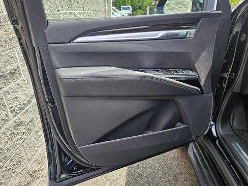 New 2026 Cadillac Escalade 4WD w/ LPO, Floor Liner Package image 22