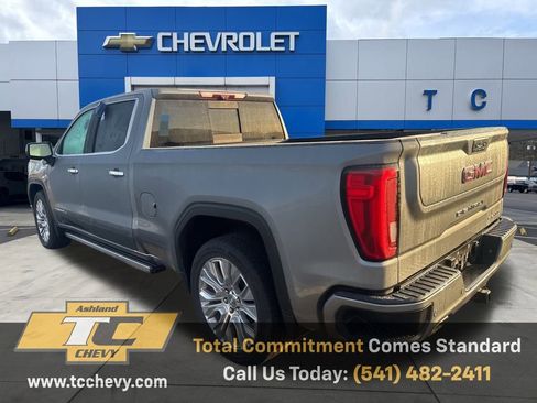 Used 2022 GMC Sierra 1500 Denali w/ Denali Reserve Package image 2