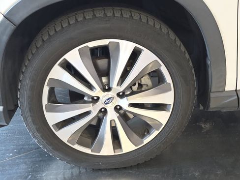 Used 2019 Subaru Ascent Touring w/ Popular Package #3 AWD/4WD image 12