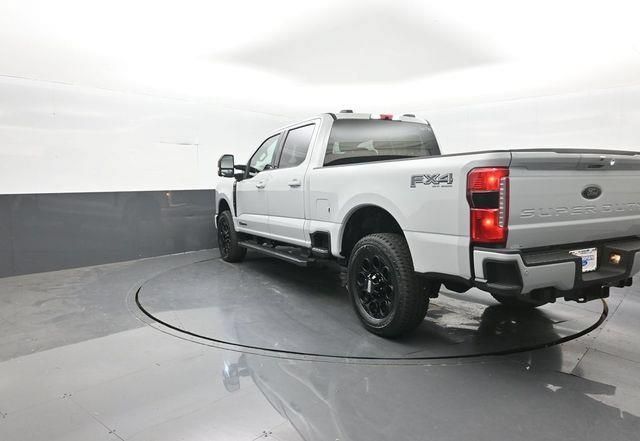 New 2026 Ford F250 Lariat w/ Black Appearance Package AWD/4WD image 5