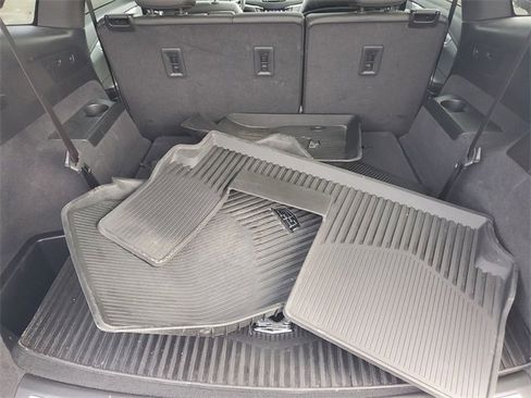 Certified 2024 Cadillac XT6 Luxury w/ LPO, Floor Liner Package image 9