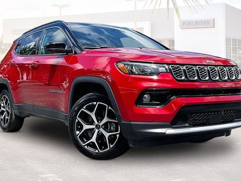 Used 2025 Jeep Compass Limited AWD/4WD image 1