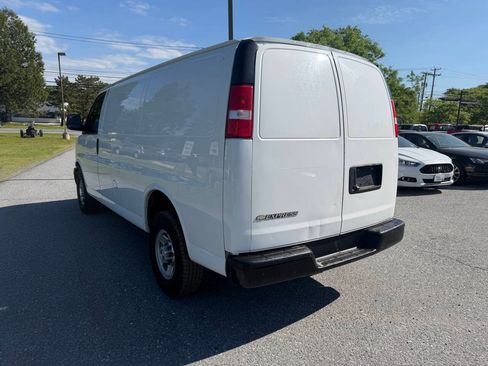 Used 2020 Chevrolet Express 2500 w/ Driver Convenience Package RWD image 3