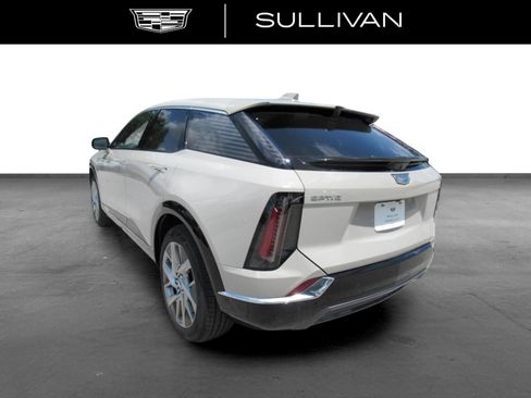 New 2027 Cadillac Optiq Luxury RWD image 5