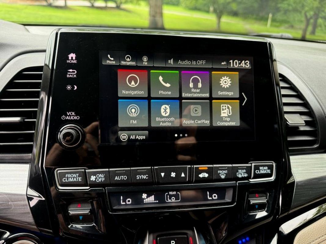 Used 2023 Honda Odyssey Elite image 24