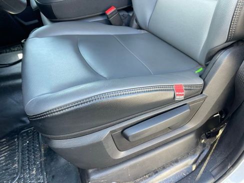 Used 2024 RAM 3500 Tradesman w/ Chrome Appearance Group image 15