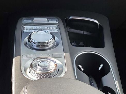 Used 2025 Genesis GV70 3.5T Sport image 24