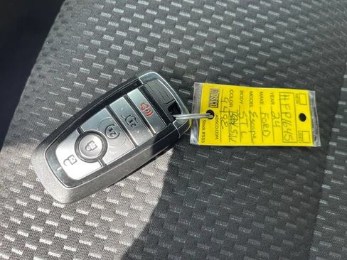 Used 2024 Ford Escape ST-Line w/ Tech Pack #1 AWD/4WD image 23