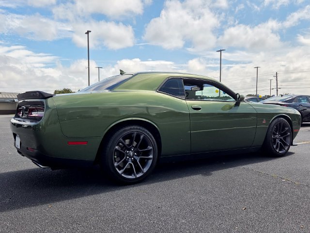 Used 2023 Dodge Challenger R/T Scat Pack RWD image 10