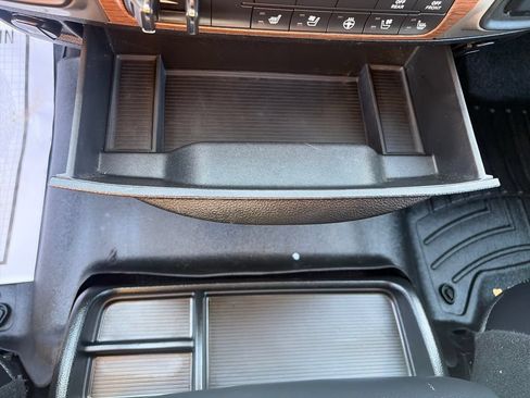 Used 2017 RAM 2500 Laramie w/ Sport Appearance Group AWD/4WD image 35