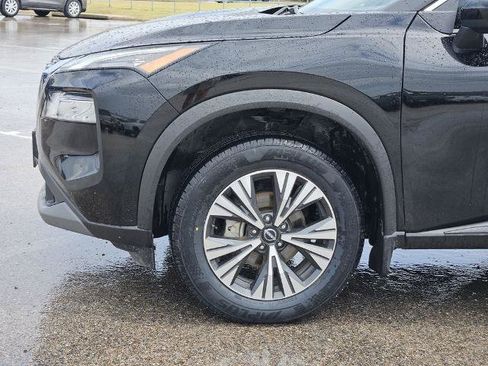 Certified 2023 Nissan Rogue SV FWD image 6