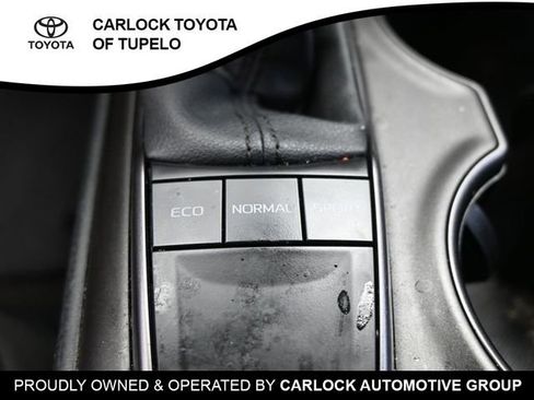 Used 2024 Toyota Camry SE image 14