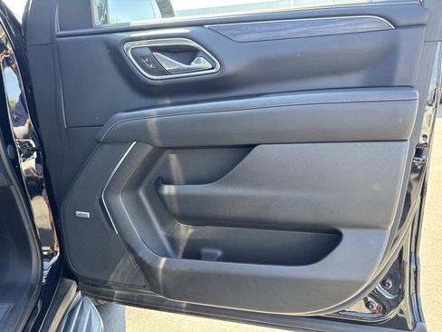 Used 2023 GMC Yukon SLT image 24