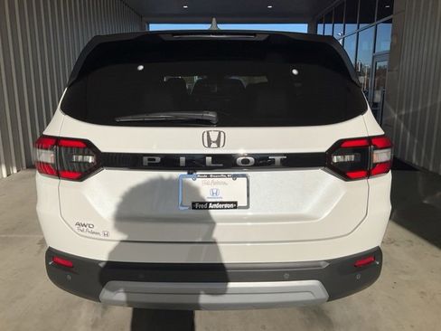 New 2025 Honda Pilot EX-L image 23