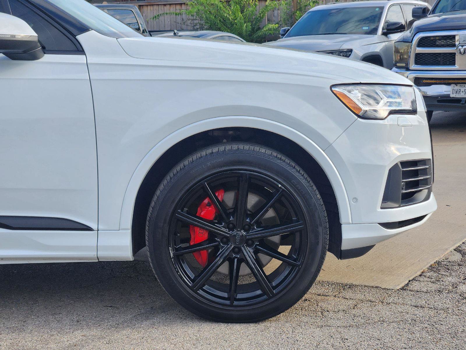 Used 2020 Audi Q7 3.0T Premium Plus w/ Premium Plus Package AWD/4WD image 9