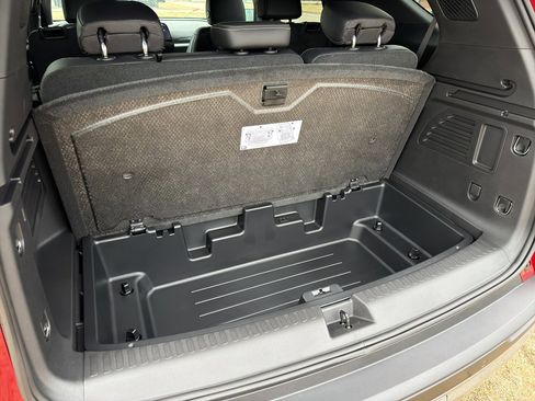 New 2026 Chevrolet Traverse LT image 30