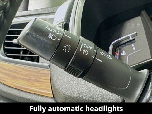 Used 2019 Honda CR-V Touring image 15