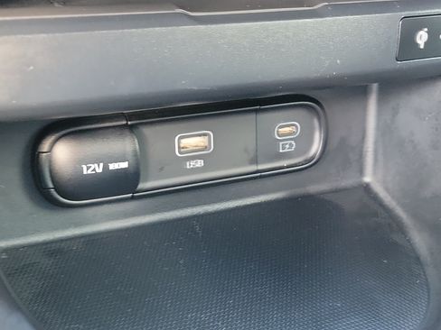 Used 2025 Kia Seltos SX w/ SX Sunroof Package AWD/4WD image 24