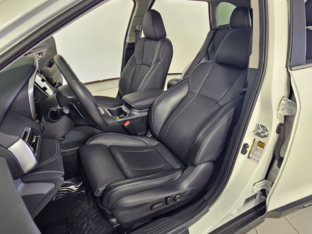 Certified 2025 Subaru Outback Limited AWD/4WD image 22