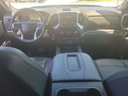 Used 2020 Chevrolet Silverado 1500 LT Trail Boss AWD/4WD image 16