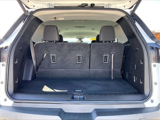Used 2021 Chevrolet Traverse LT w/ LPO, Blackout Package AWD/4WD image 30