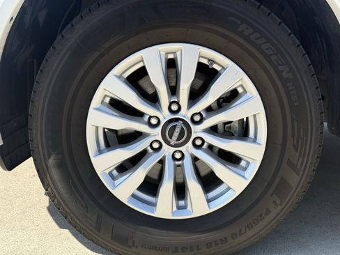 Used 2024 Nissan Armada SV AWD/4WD image 12