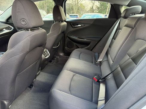 Used 2024 Chevrolet Malibu LT image 25