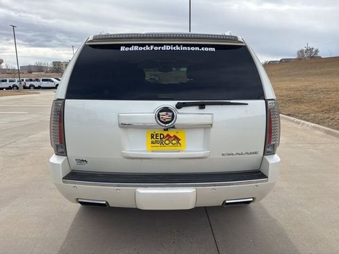 Used 2014 Cadillac Escalade Premium image 4
