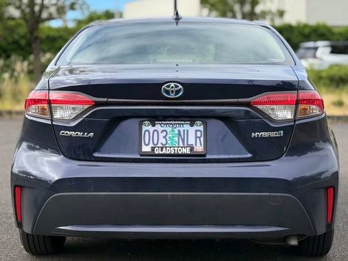 Used 2022 Toyota Corolla LE FWD image 4