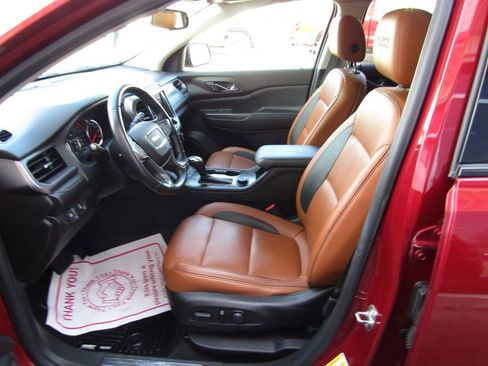 Used 2019 GMC Acadia SLT image 25