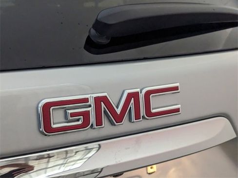 Used 2018 GMC Terrain SLT w/ Preferred Package image 11