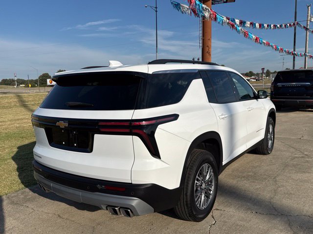 Used 2026 Chevrolet Traverse LT FWD image 10