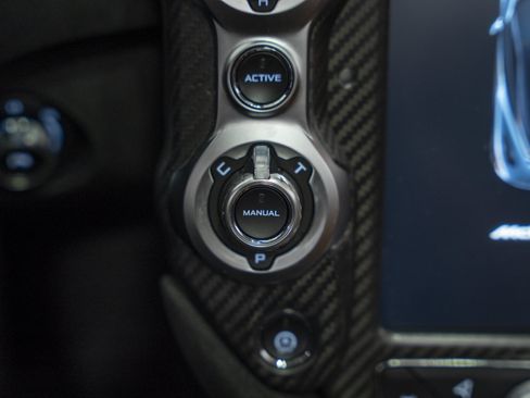 Used 2022 McLaren 720S Spider RWD image 50
