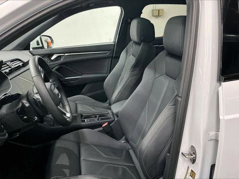 Certified 2025 Audi Q3 2.0T Premium w/ Convenience Package image 28